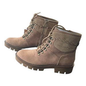 white mountain gaga boot